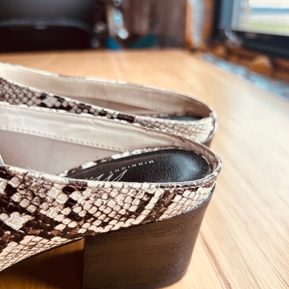 Midnight Velvet Women’s Clogs slip on snakeskin black brown and white size 8 - Picture 8 of 8